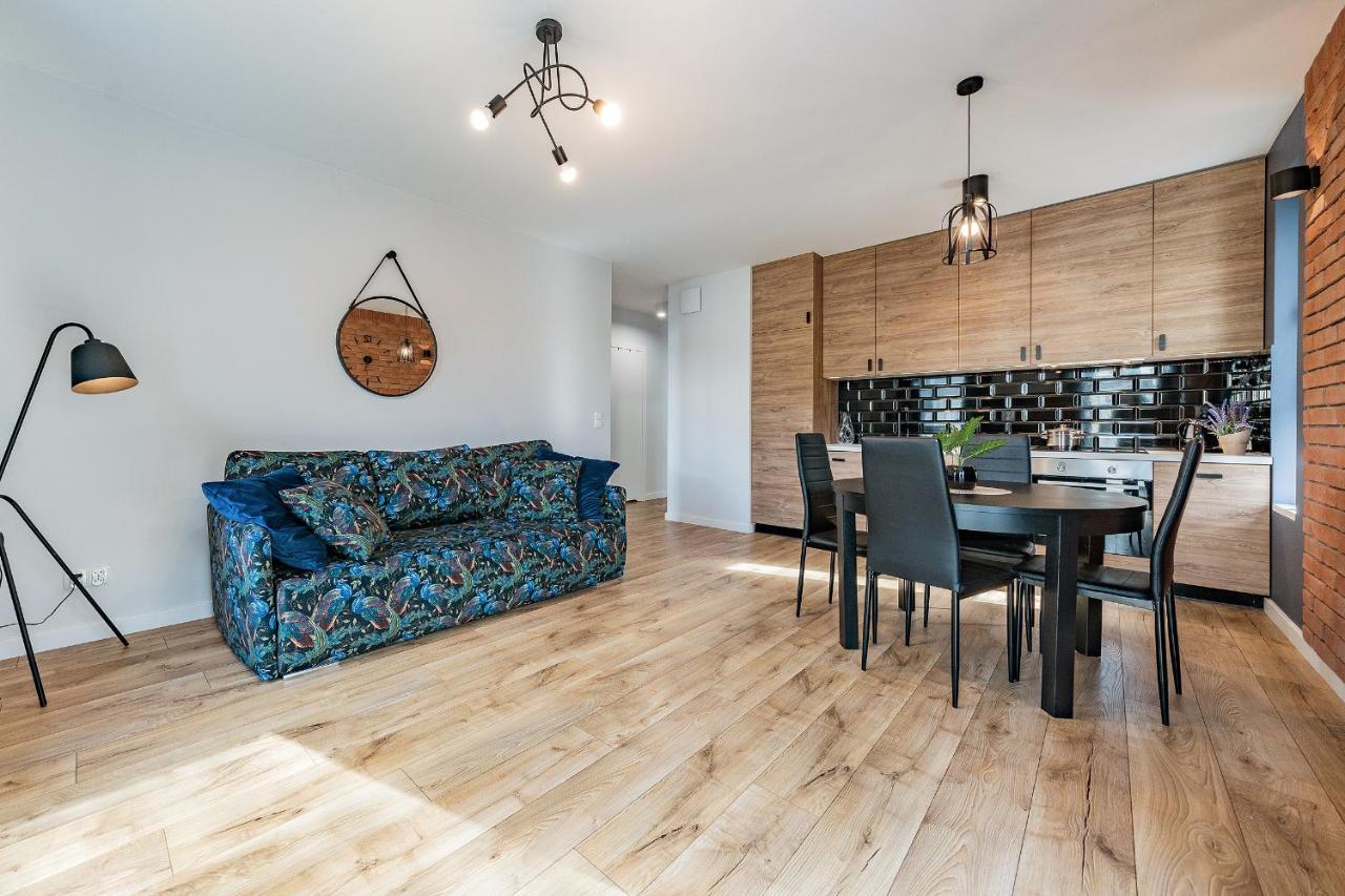 Апартаменти Glow Apartments, Dolny *