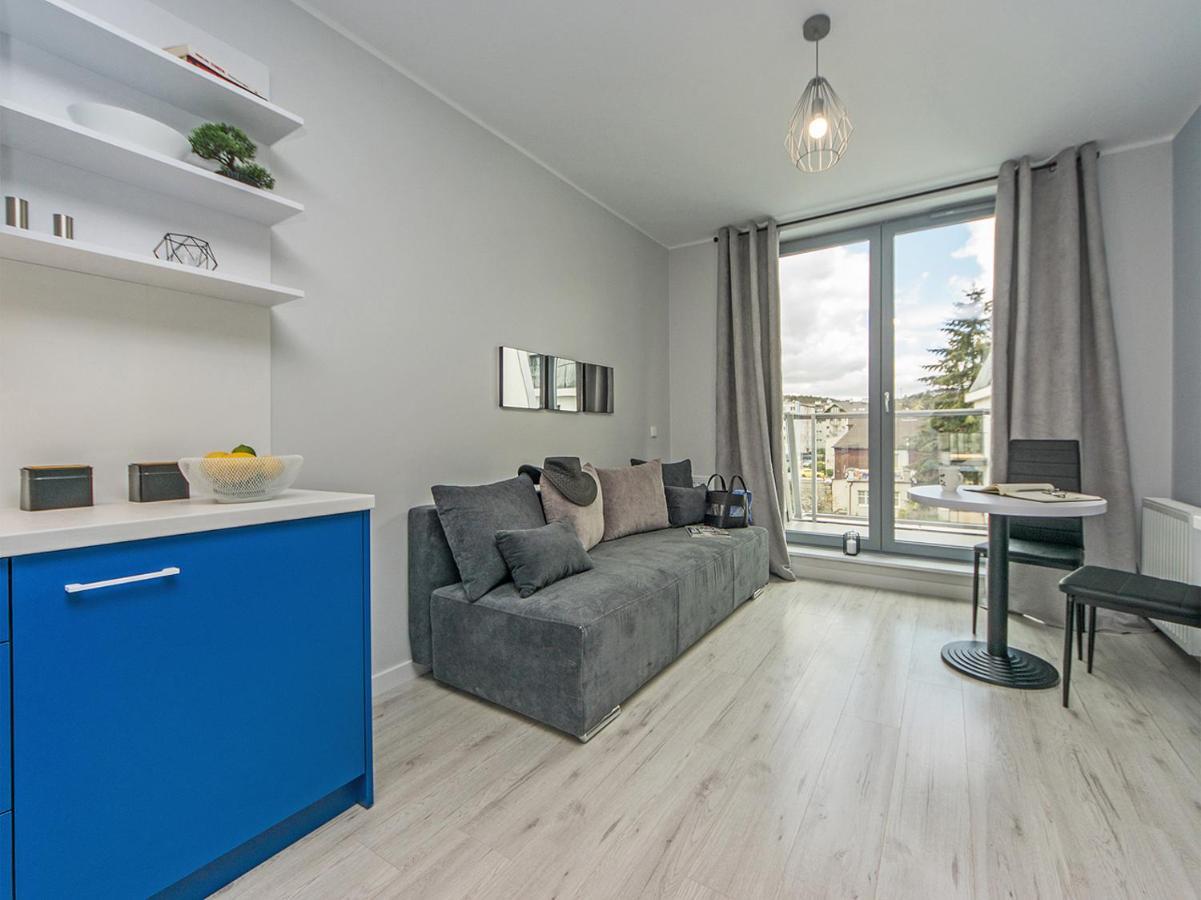 Glow Apartments, Dolny